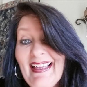 Meet your Posher, Teresa